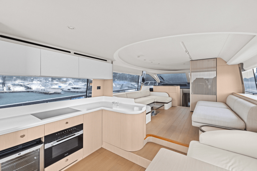 68ft Azimut Yacht For Sale