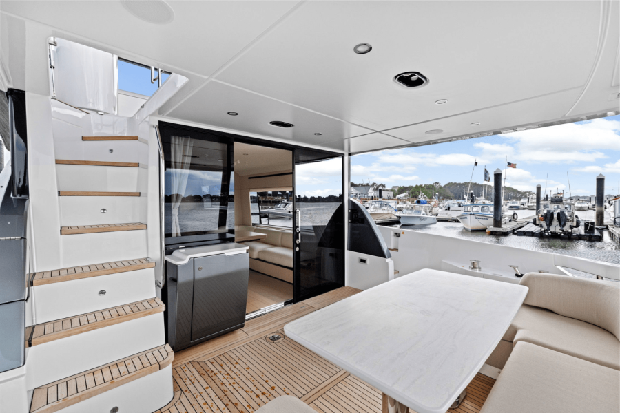 68ft Azimut Yacht For Sale