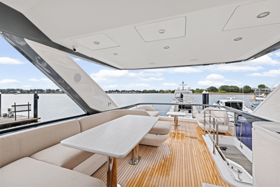 68ft Azimut Yacht For Sale