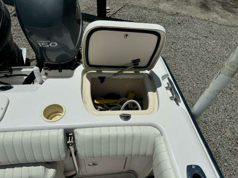 27ft Grady White Yacht For Sale