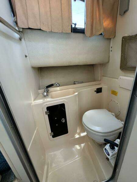 27ft Grady White Yacht For Sale