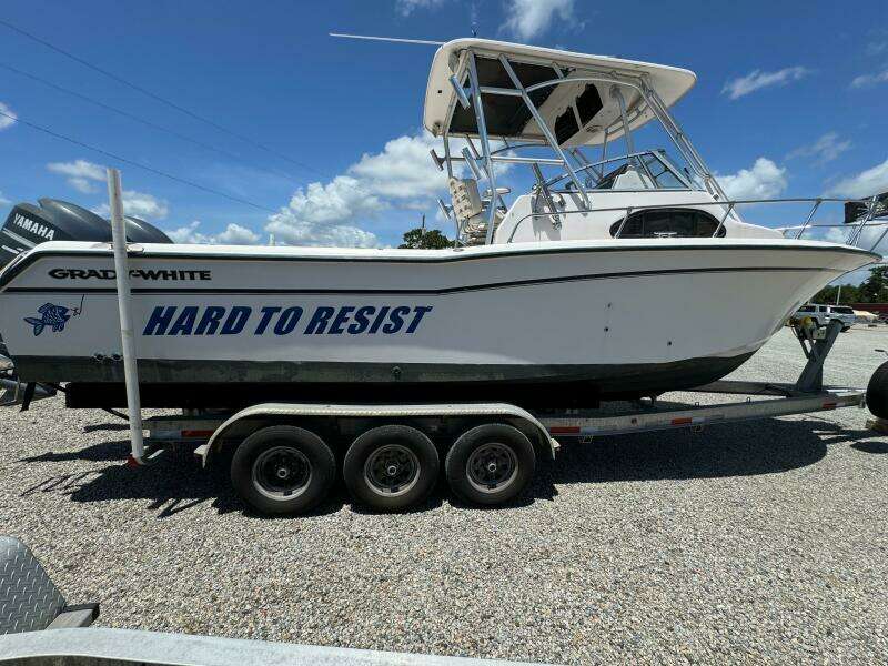 27ft Grady White Yacht For Sale
