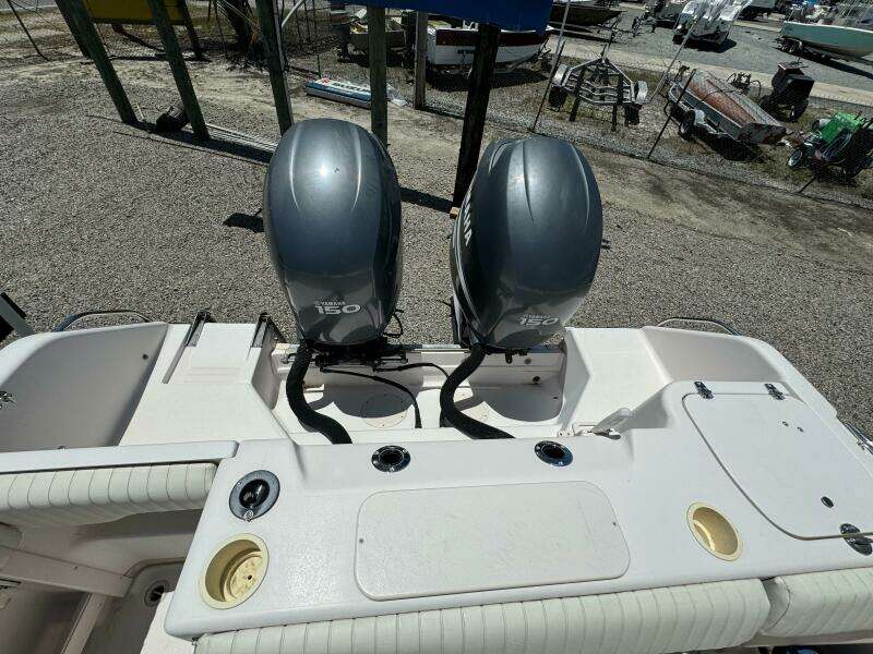 27ft Grady White Yacht For Sale