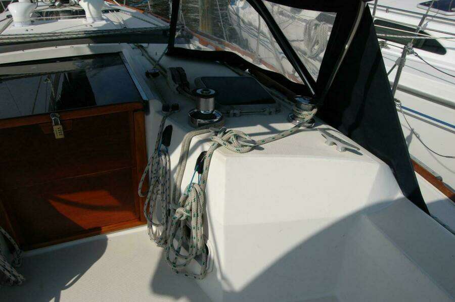 Outward 38ft Sabre Yacht For Sale