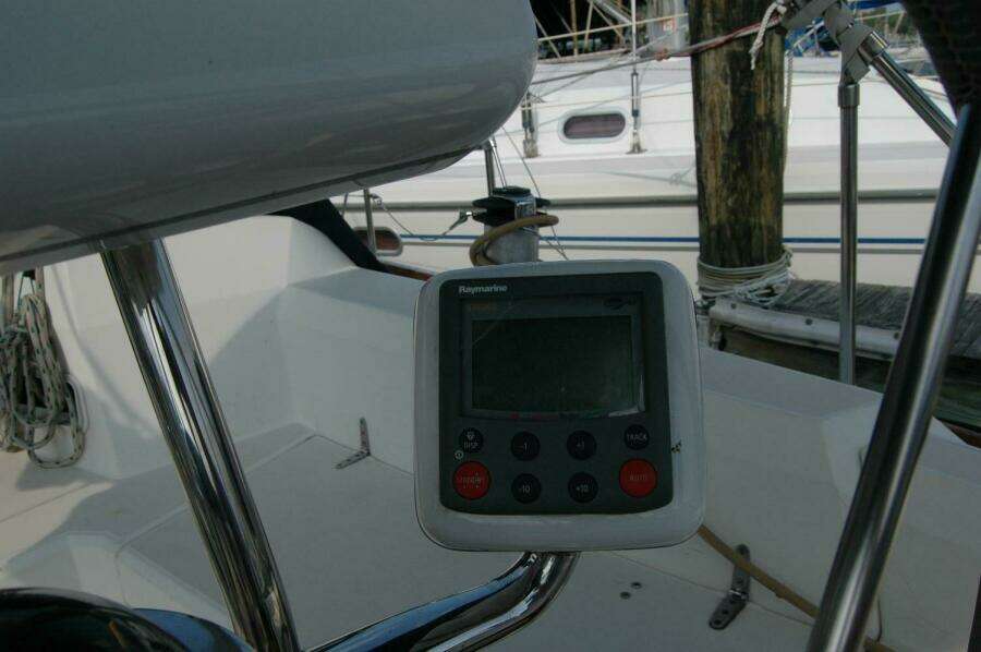 Outward 38ft Sabre Yacht For Sale