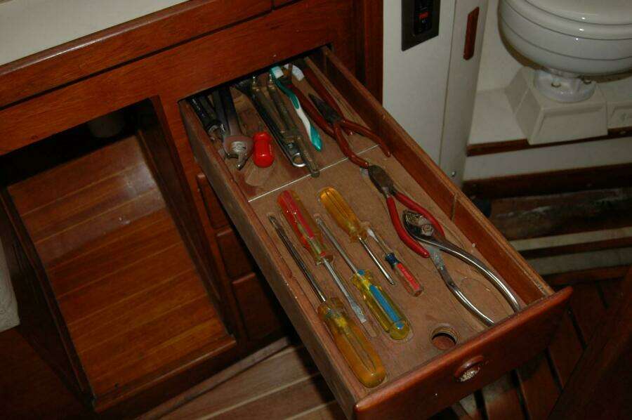 Outward 38ft Sabre Yacht For Sale