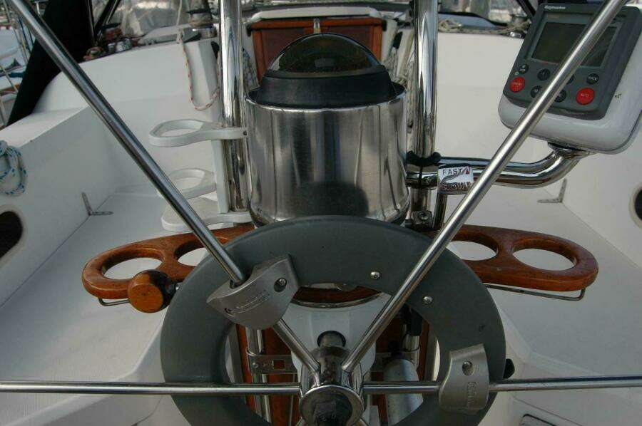 Outward 38ft Sabre Yacht For Sale