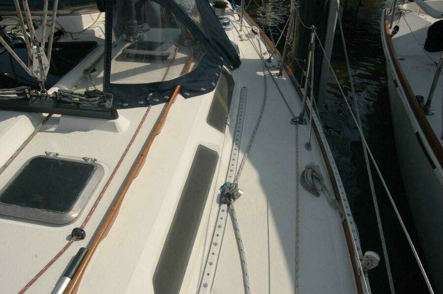 Outward 38ft Sabre Yacht For Sale
