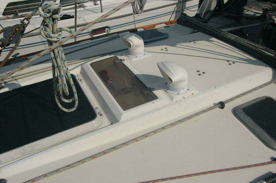 Outward 38ft Sabre Yacht For Sale
