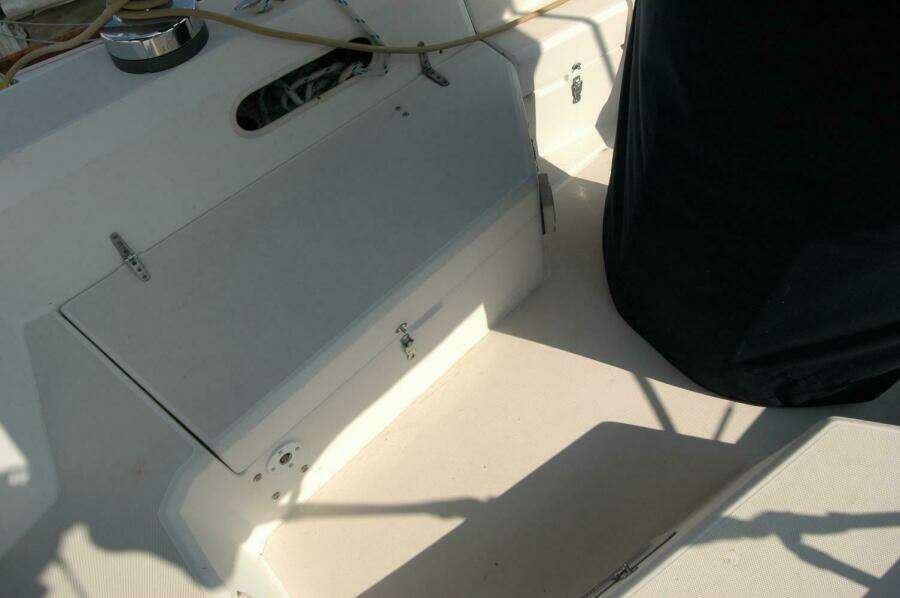 Outward 38ft Sabre Yacht For Sale