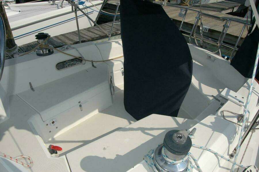 Outward 38ft Sabre Yacht For Sale