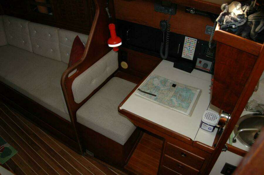 Outward 38ft Sabre Yacht For Sale