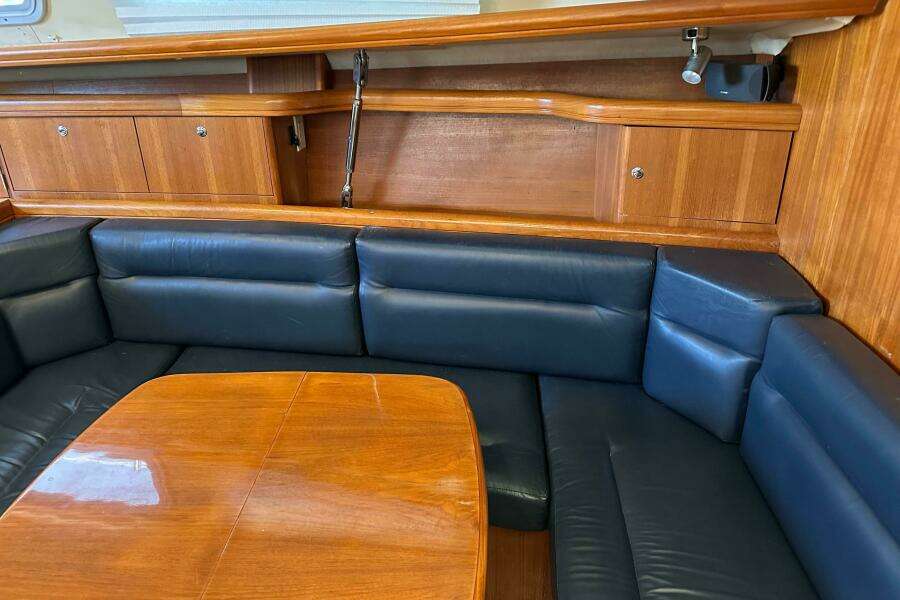 Mischievous Mermaid  44ft Hunter Yacht For Sale