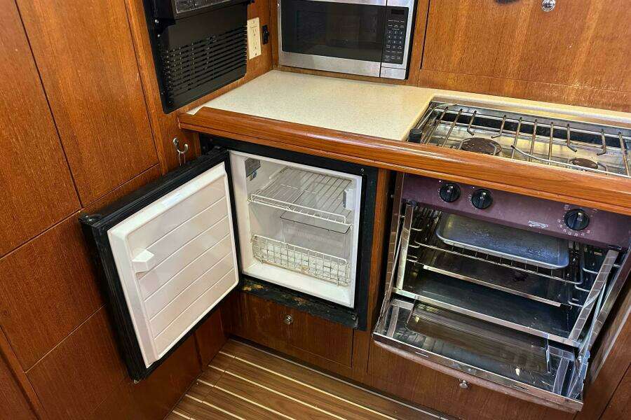Mischievous Mermaid  44ft Hunter Yacht For Sale