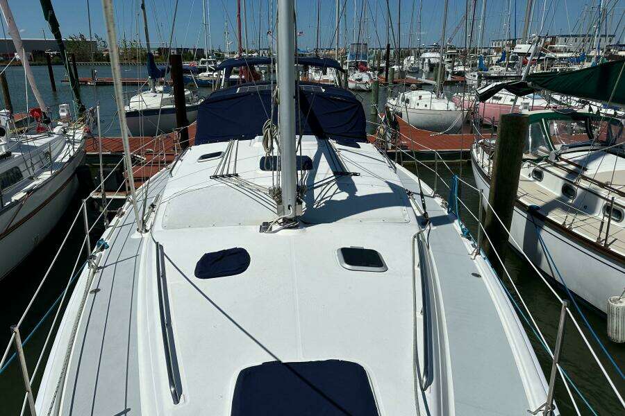 Mischievous Mermaid  44ft Hunter Yacht For Sale