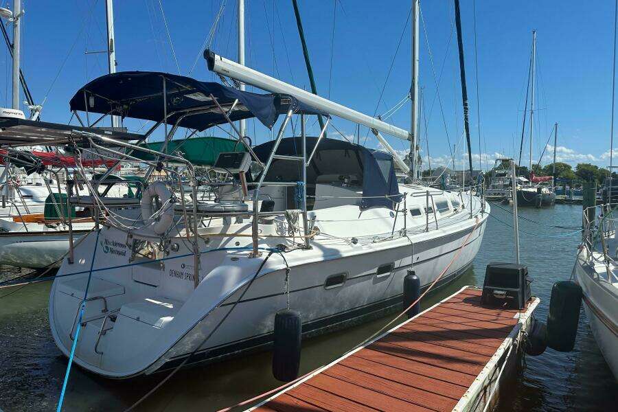 Mischievous Mermaid  44ft Hunter Yacht For Sale