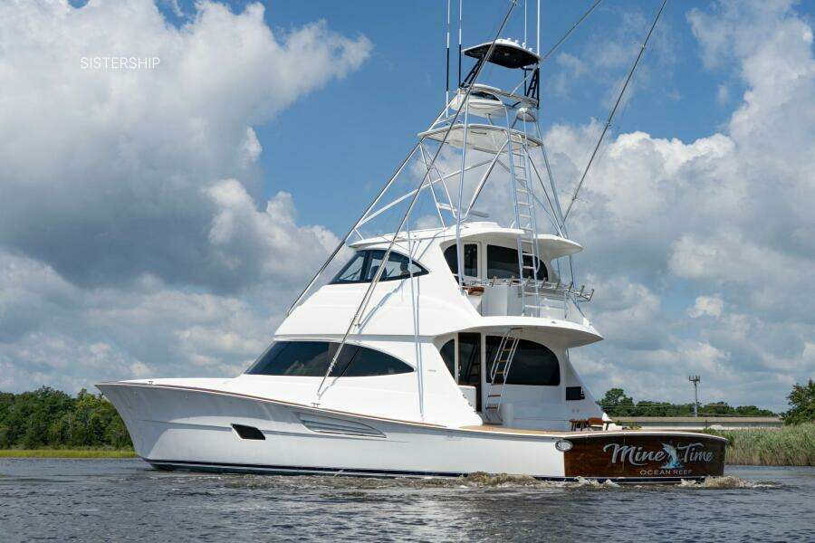 2026 Viking 82EB 82ft Viking Yacht For Sale