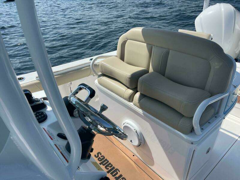 27ft Everglades Yacht For Sale