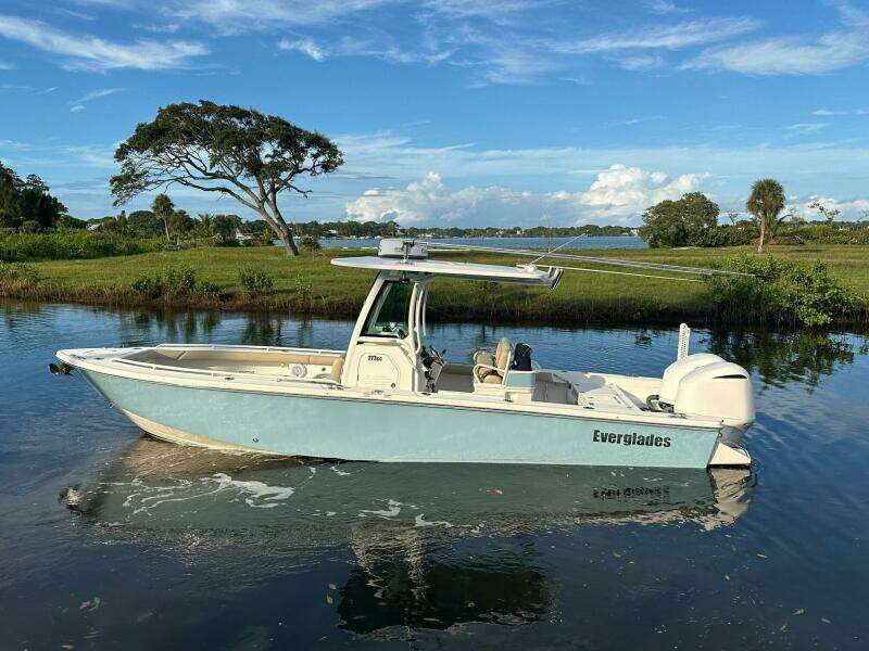 27ft Everglades Yacht For Sale