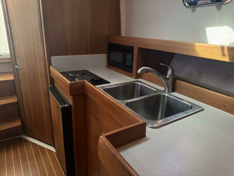 Mero  34ft Mainship Yacht For Sale