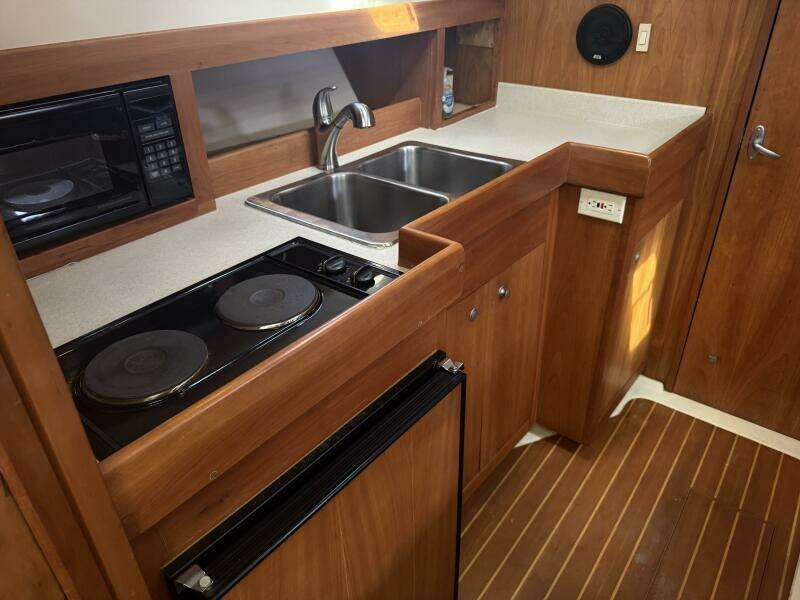 Mero  34ft Mainship Yacht For Sale