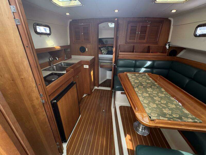 Mero  34ft Mainship Yacht For Sale