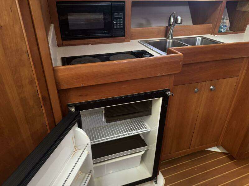 Mero  34ft Mainship Yacht For Sale