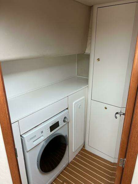 Just One More 42ft Sea Ray Yacht For Sale