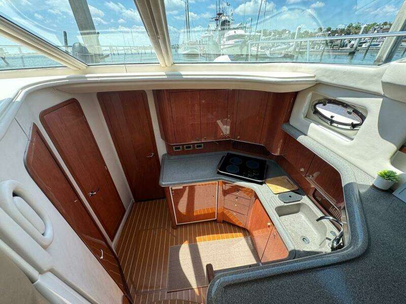 Just One More 42ft Sea Ray Yacht For Sale