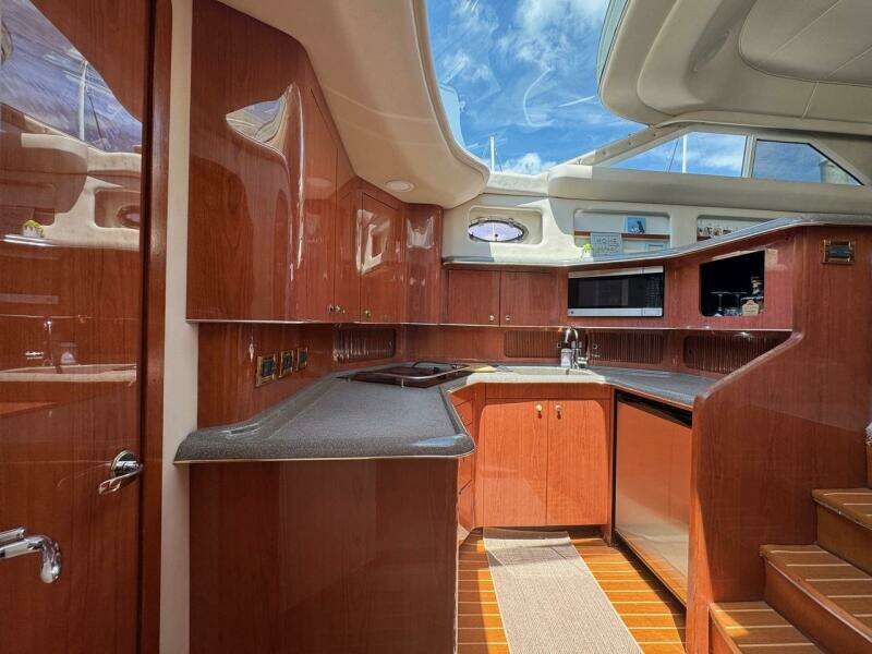 Just One More 42ft Sea Ray Yacht For Sale