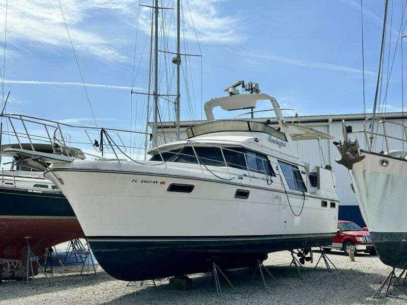 Morningstar 42ft Carver Yacht For Sale
