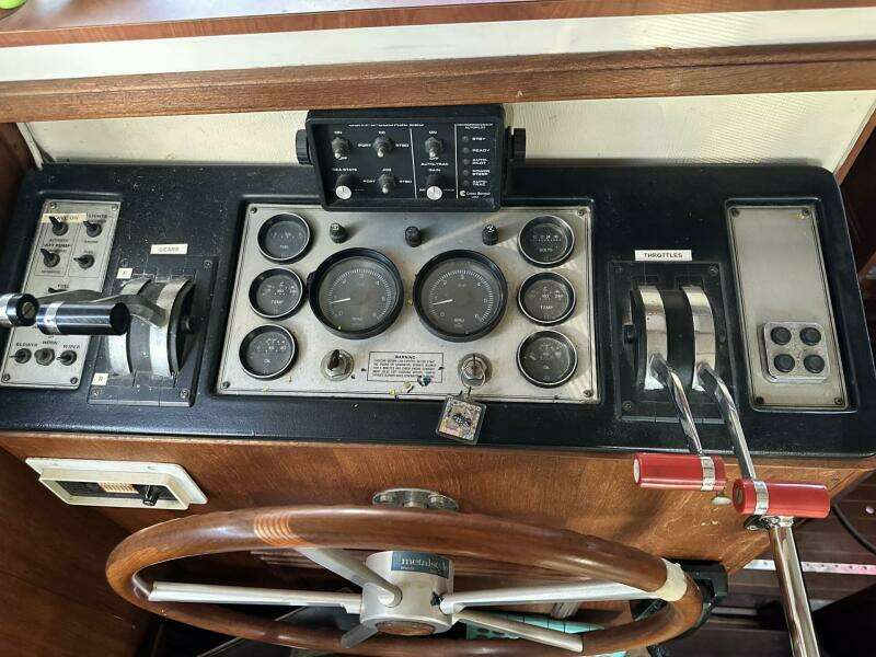 Morningstar 42ft Carver Yacht For Sale
