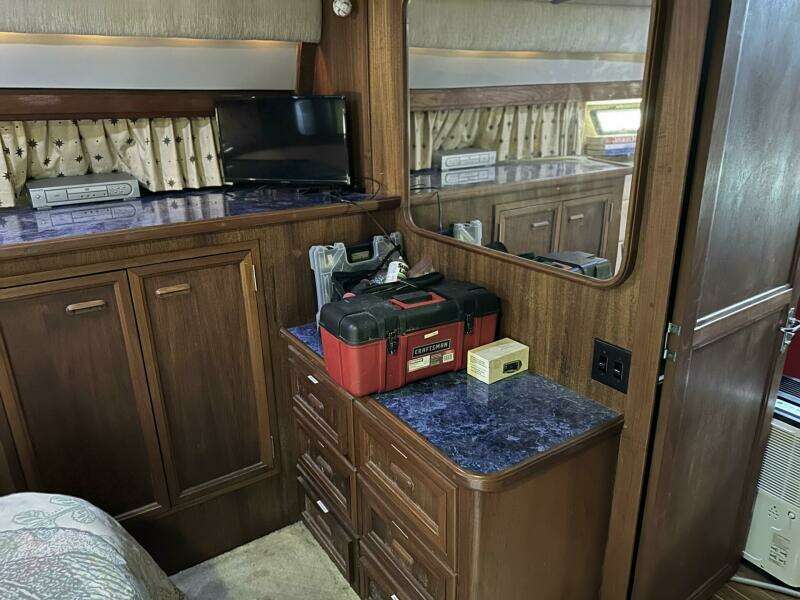Morningstar 42ft Carver Yacht For Sale
