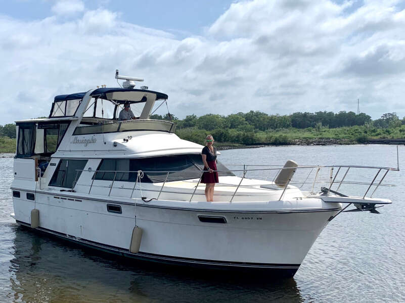 Morningstar 42ft Carver Yacht For Sale
