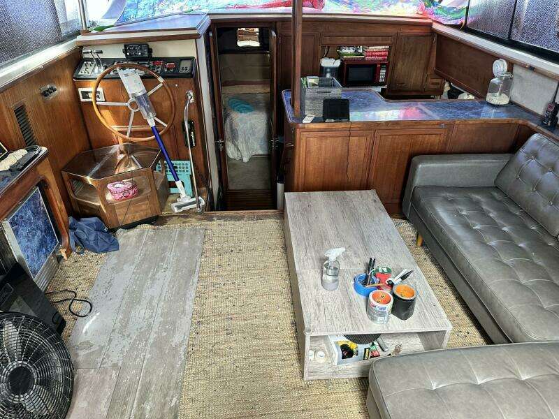 Morningstar 42ft Carver Yacht For Sale