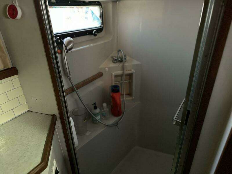 Morningstar 42ft Carver Yacht For Sale