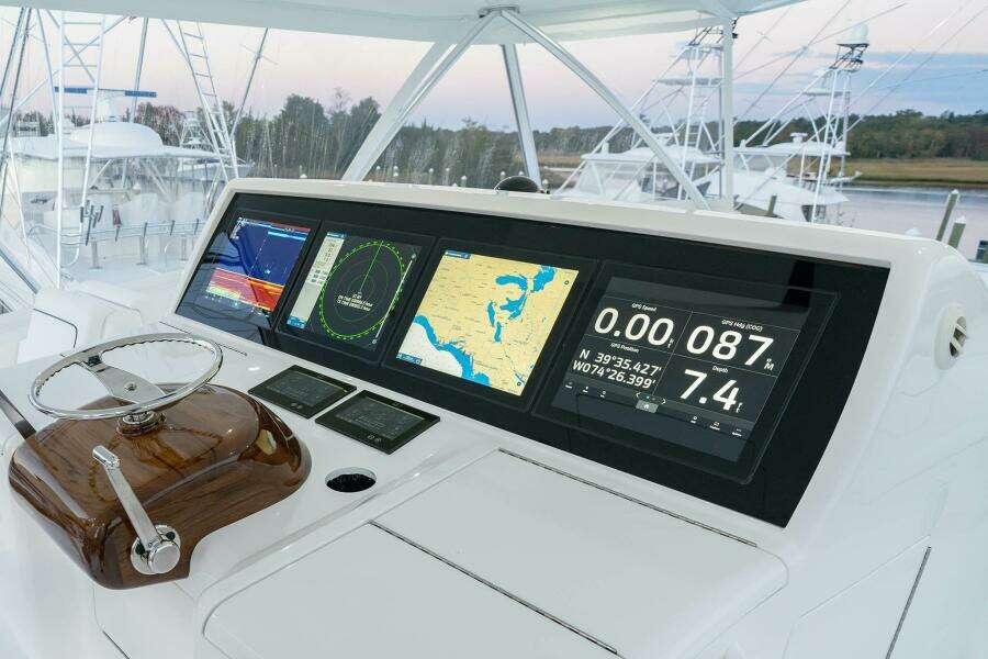 2026 Viking 90C 90ft Viking Yacht For Sale