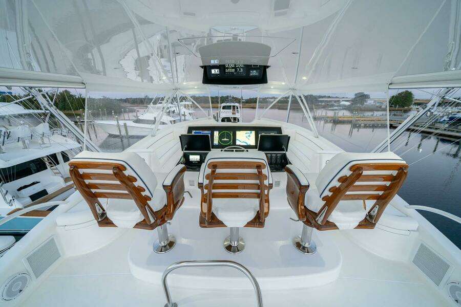 2026 Viking 90C 90ft Viking Yacht For Sale