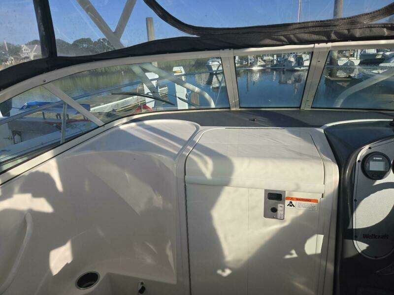 23ft Wellcraft Yacht For Sale