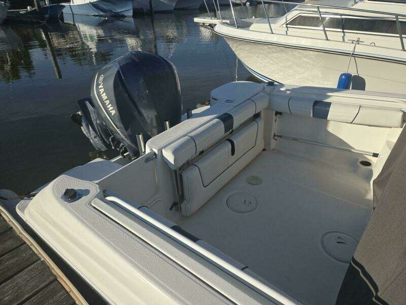 23ft Wellcraft Yacht For Sale