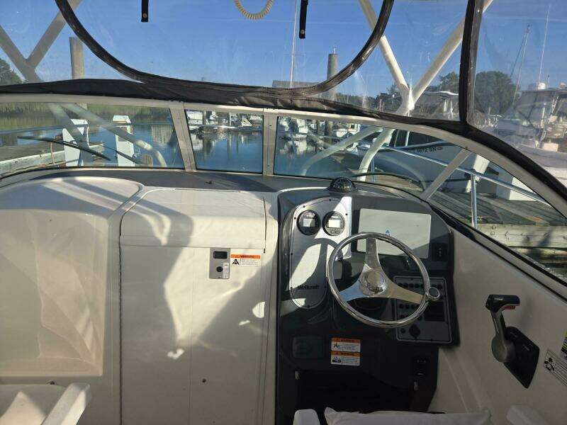 23ft Wellcraft Yacht For Sale