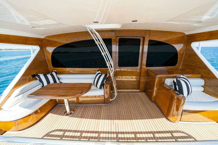 2026 Viking 90SB 90ft Viking Yacht For Sale