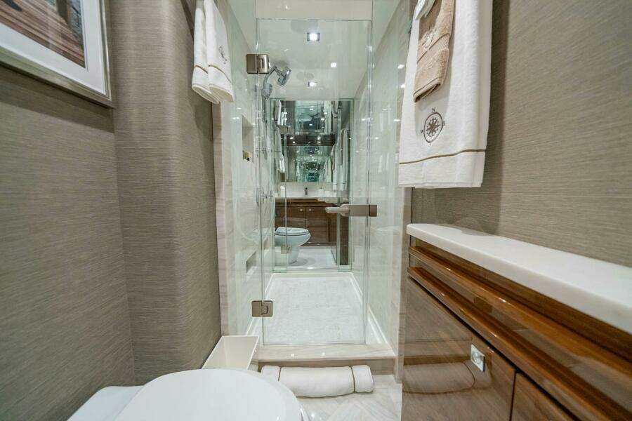 2026 Viking 90SB 90ft Viking Yacht For Sale