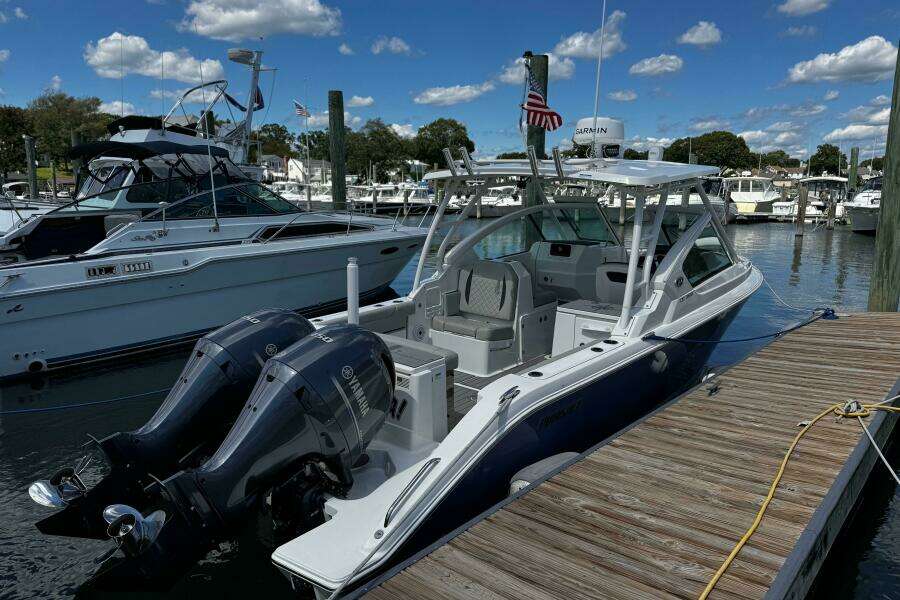 Luna Sea  26ft Pursuit Yacht For Sale