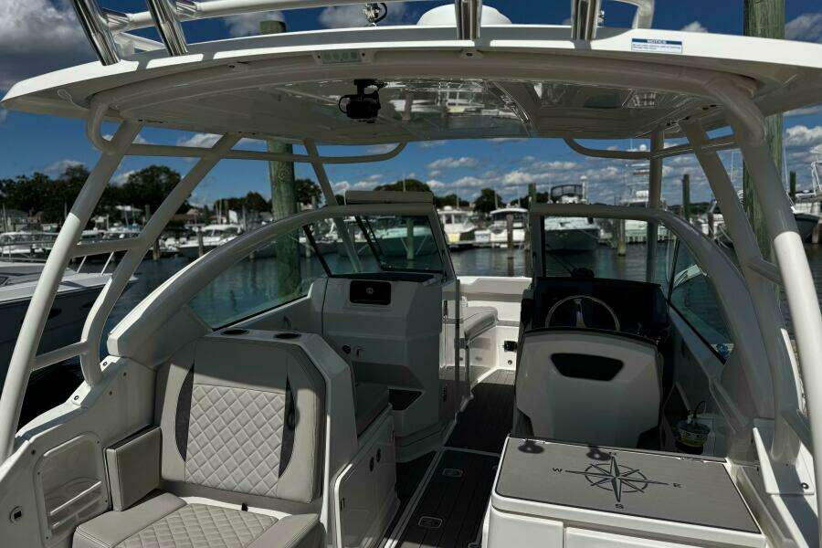 Luna Sea  26ft Pursuit Yacht For Sale