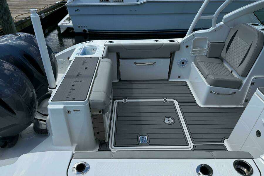 Luna Sea  26ft Pursuit Yacht For Sale