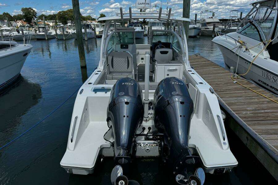 Luna Sea  26ft Pursuit Yacht For Sale