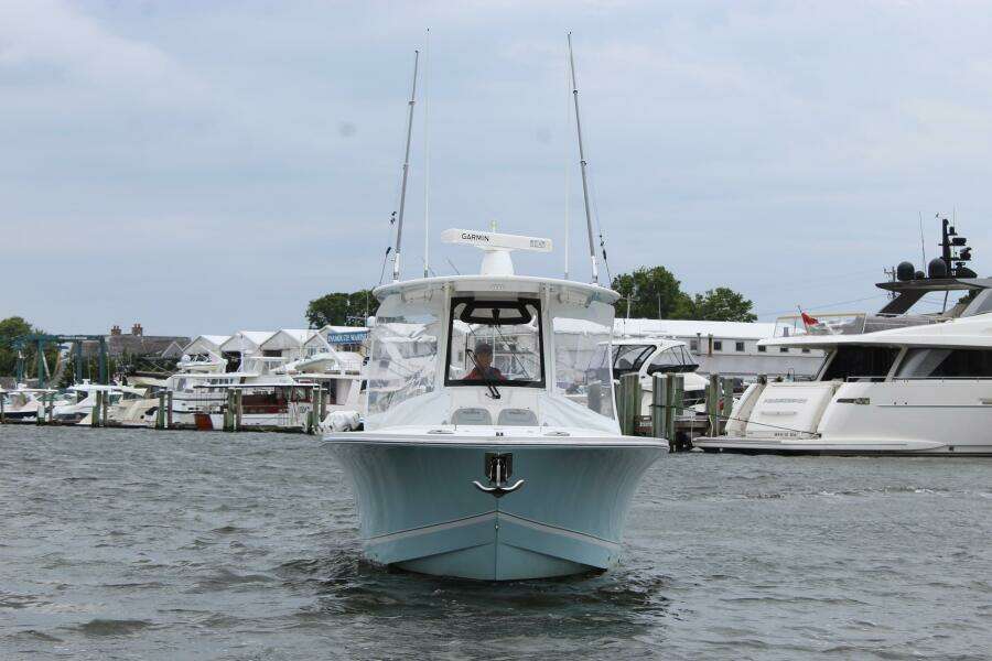 28ft Regulator Yacht For Sale