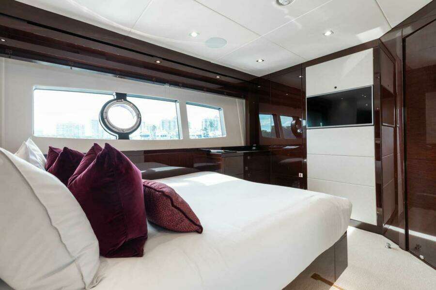 Mirracle  95ft Sunseeker Yacht For Sale