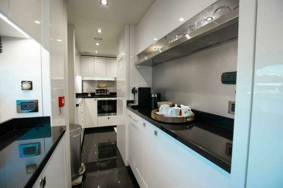 Mirracle  95ft Sunseeker Yacht For Sale